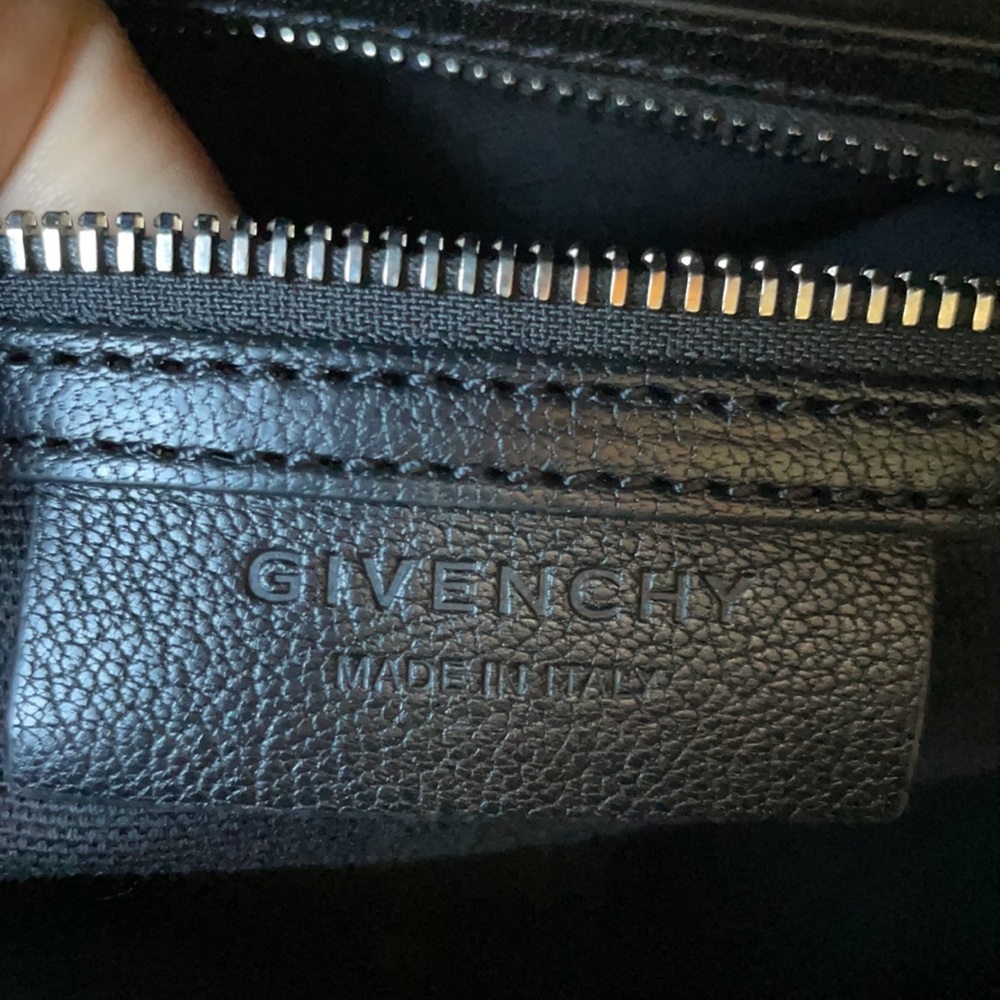 Givenchy Small Antigona Leather Satchel Black - Picture 6 of 14